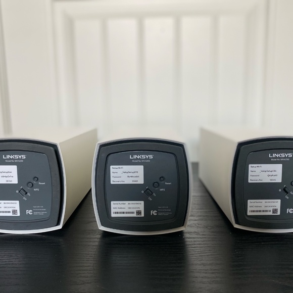 Linksys Velop MX4200 AX4200 Tri-Band Wi-Fi 6 Mesh (3-Pack) and Power Adapters - Picture 10 of 12